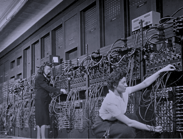 Imagen sobre la primera computadora comercial